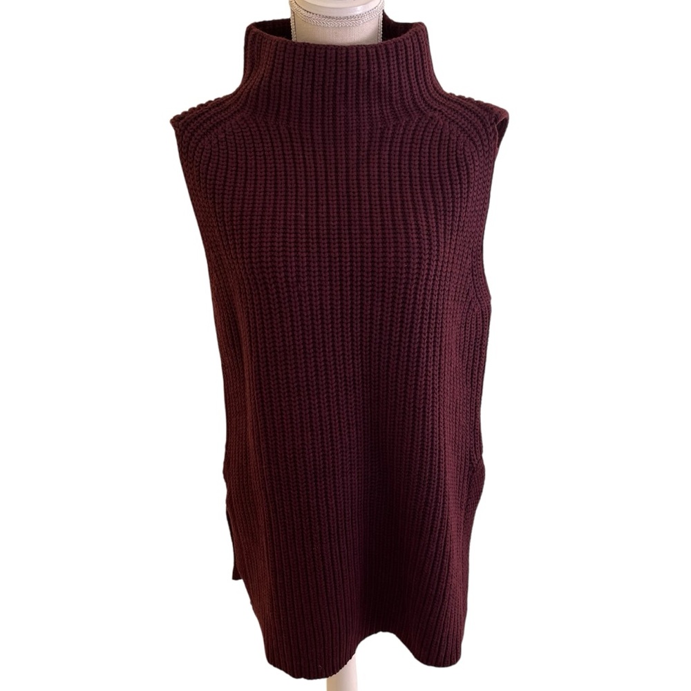 Raffi Cranberry(Purple) Turtleneck Sleeveless Merino Wool Sweater M